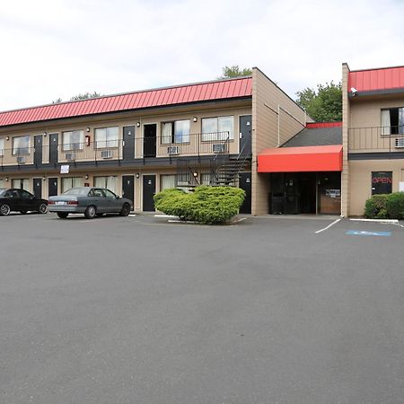 Americas Best Value Inn Kelso Exterior photo